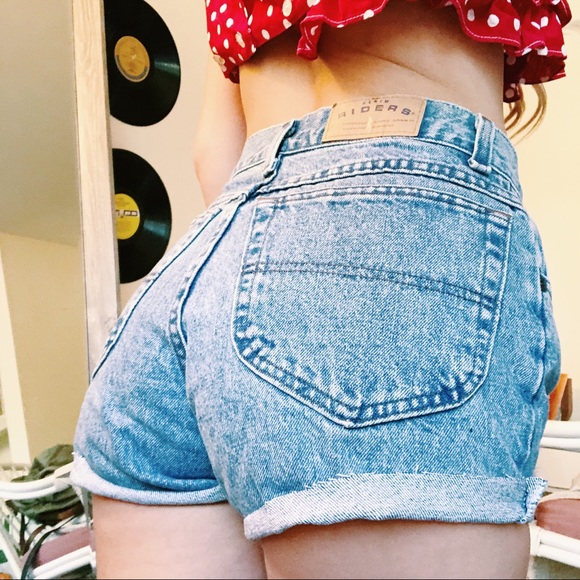 Riders by Lee Pants - VINTAGE RIDERS HIGH RISE CUT OFF SHORTS SIZE 4